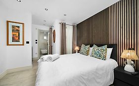 Nine Elms Modern Studio Apartments
